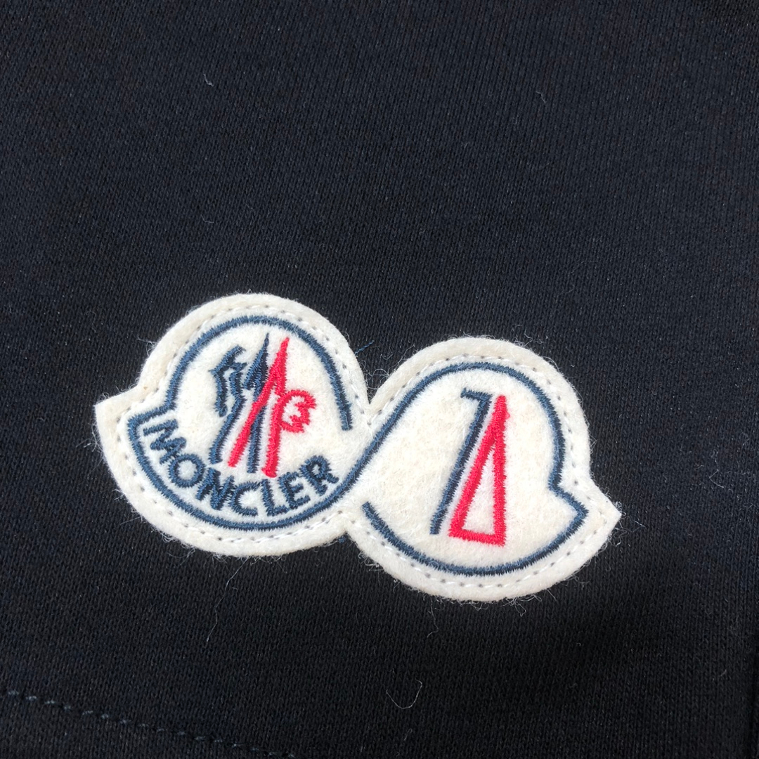 【MONCLER】ショートパンツ