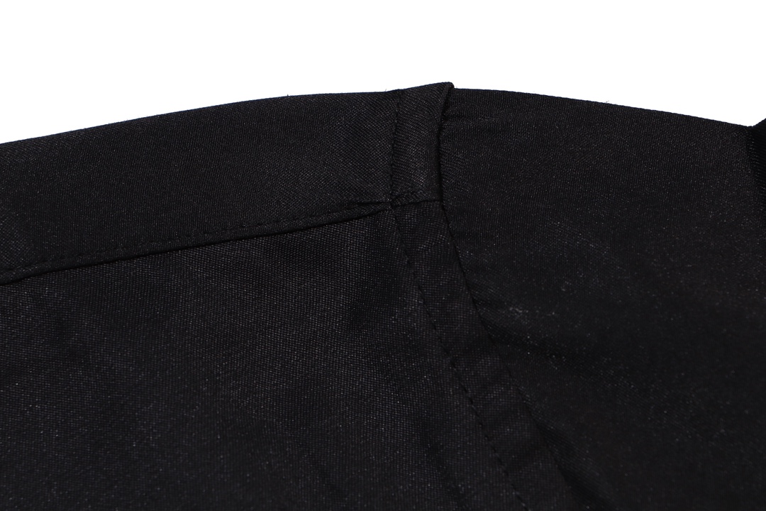 【BURBERRY 公式旗艦店】バーバリー シャツ ご好評に付き再入荷 240716