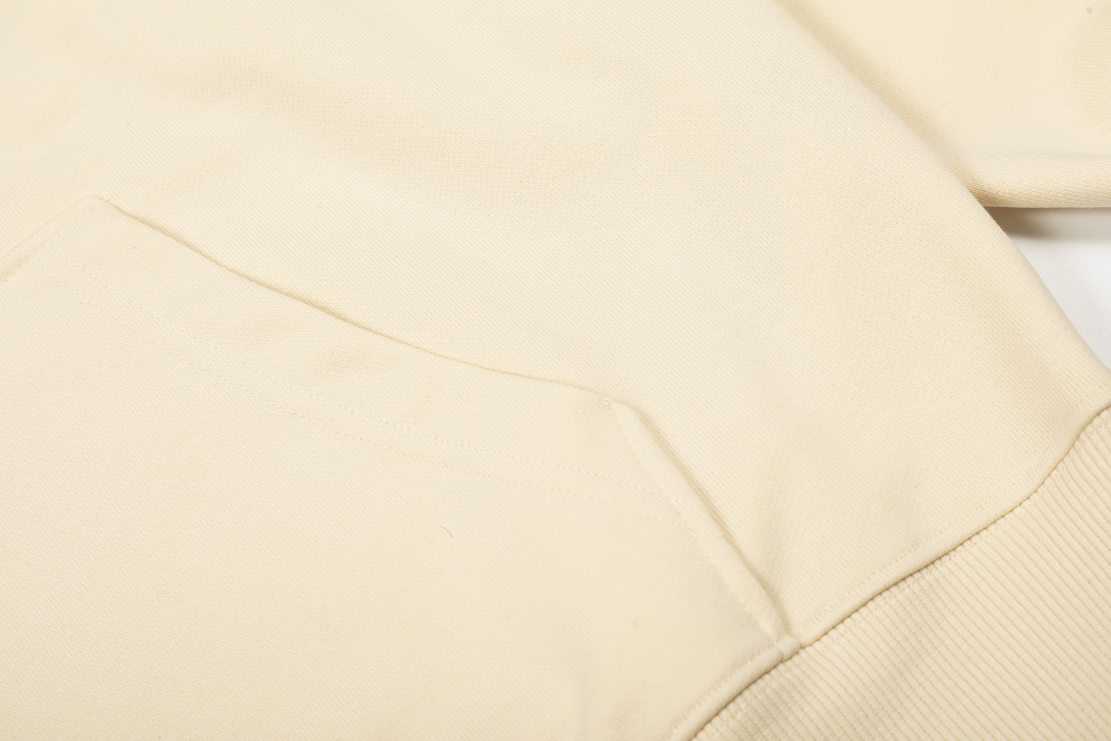  【AMI】刺繍パーカー