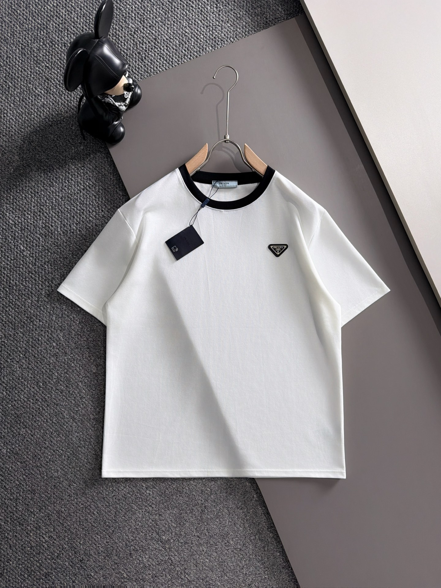 【PRADA】半袖T シャツショートパンツ セットアップ