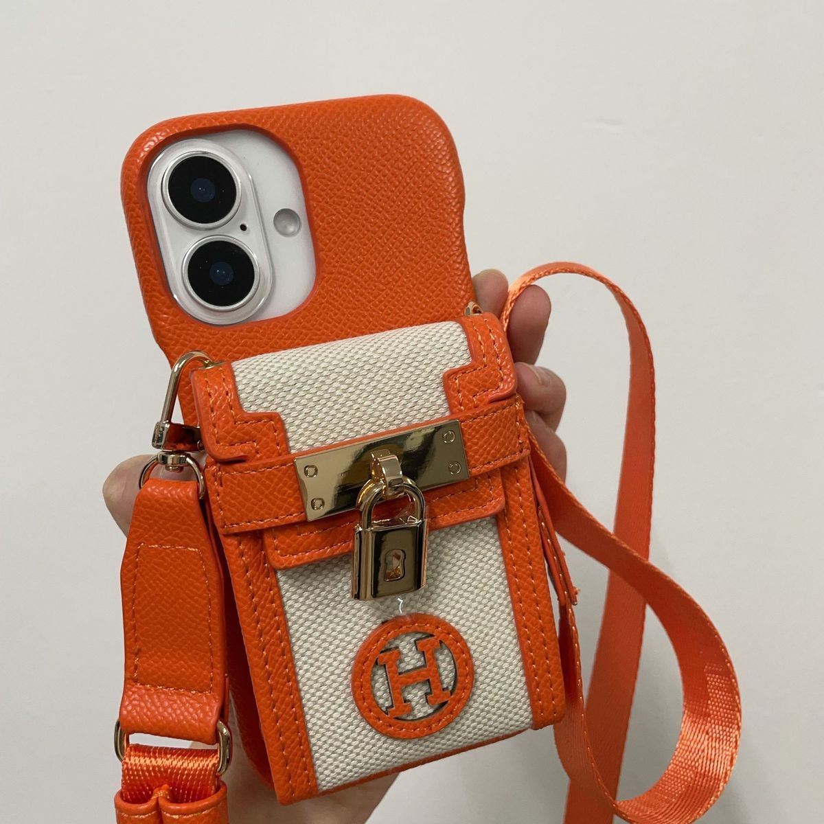 HERMES エルメス 携帯電話ケース 適用対象 apple iPhone