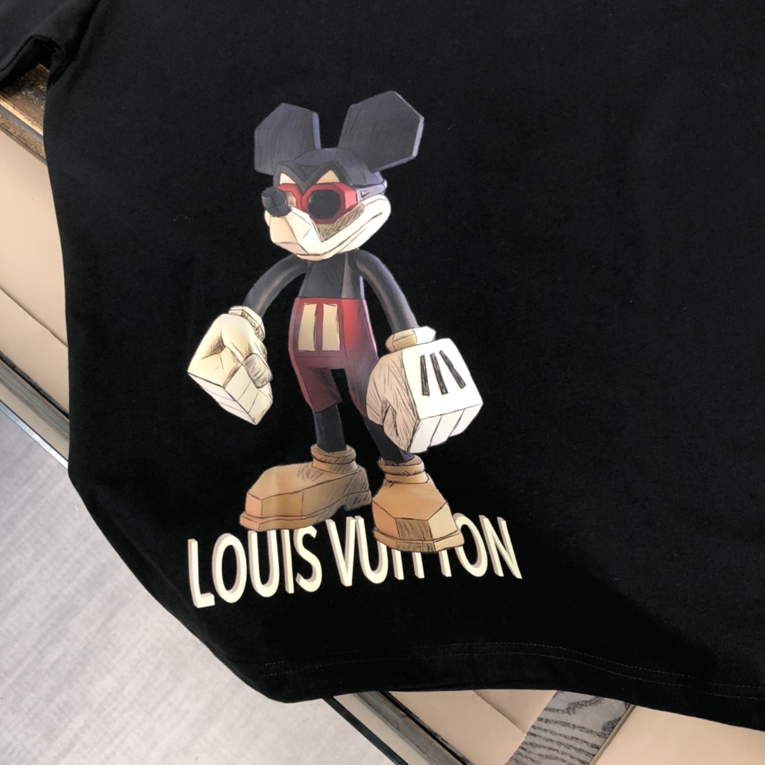【LOUIS VUITTON】ルイヴィトン 半袖Tシャツ 男女兼用、ご好評に付き再入荷！
