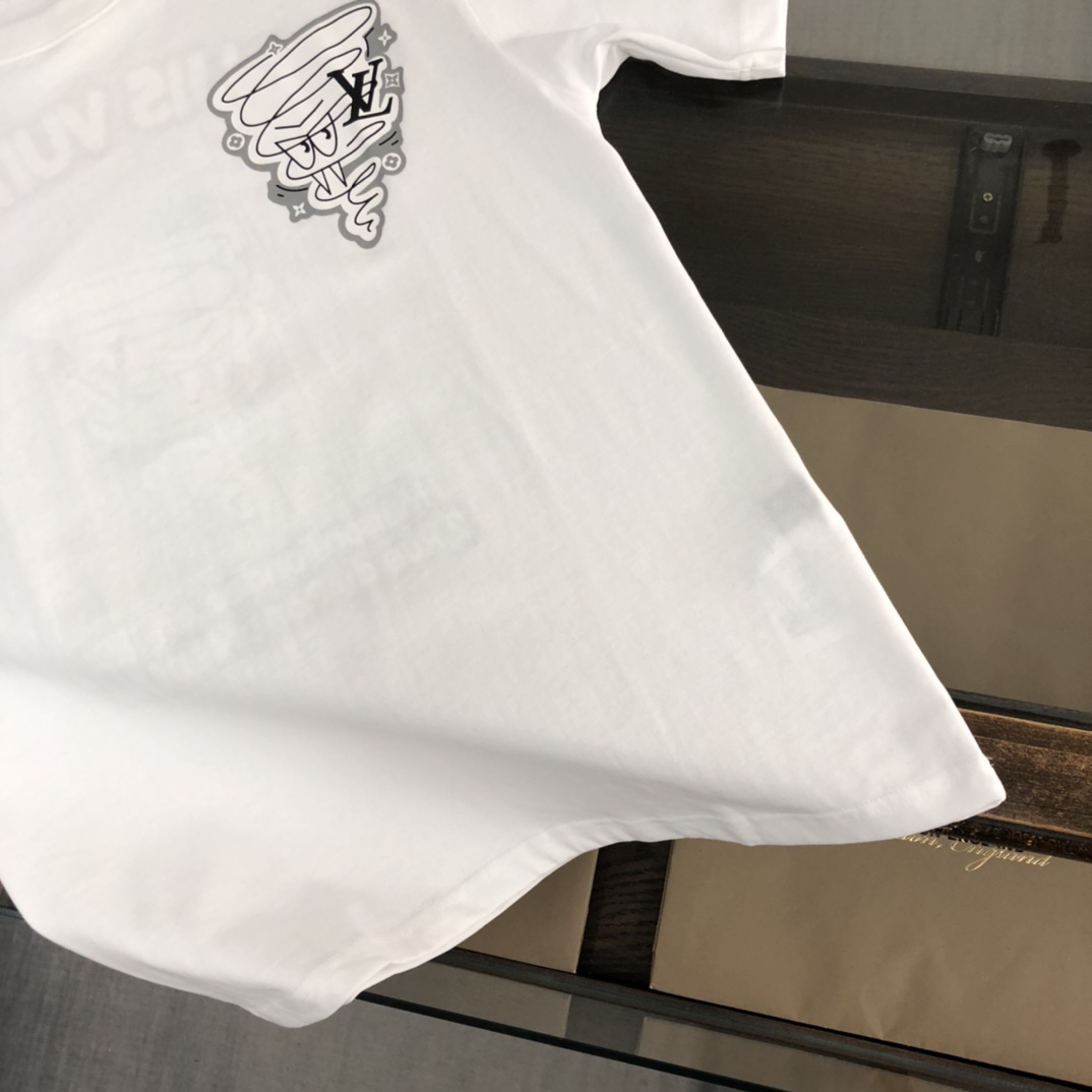 【LOUIS VUITTON】ルイヴィトン 半袖Tシャツ 男女兼用、ご好評に付き再入荷！