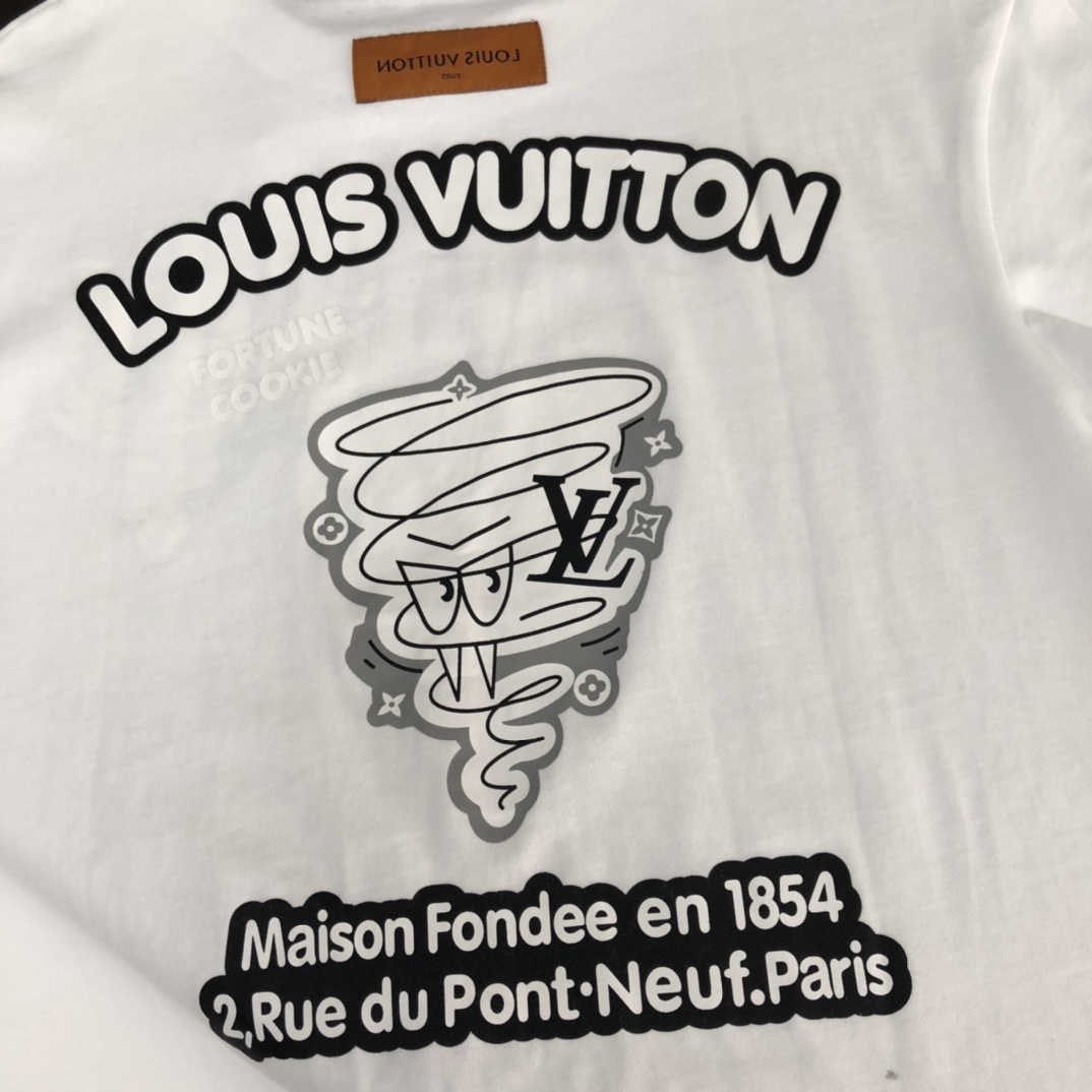 【LOUIS VUITTON】ルイヴィトン 半袖Tシャツ 男女兼用、ご好評に付き再入荷！