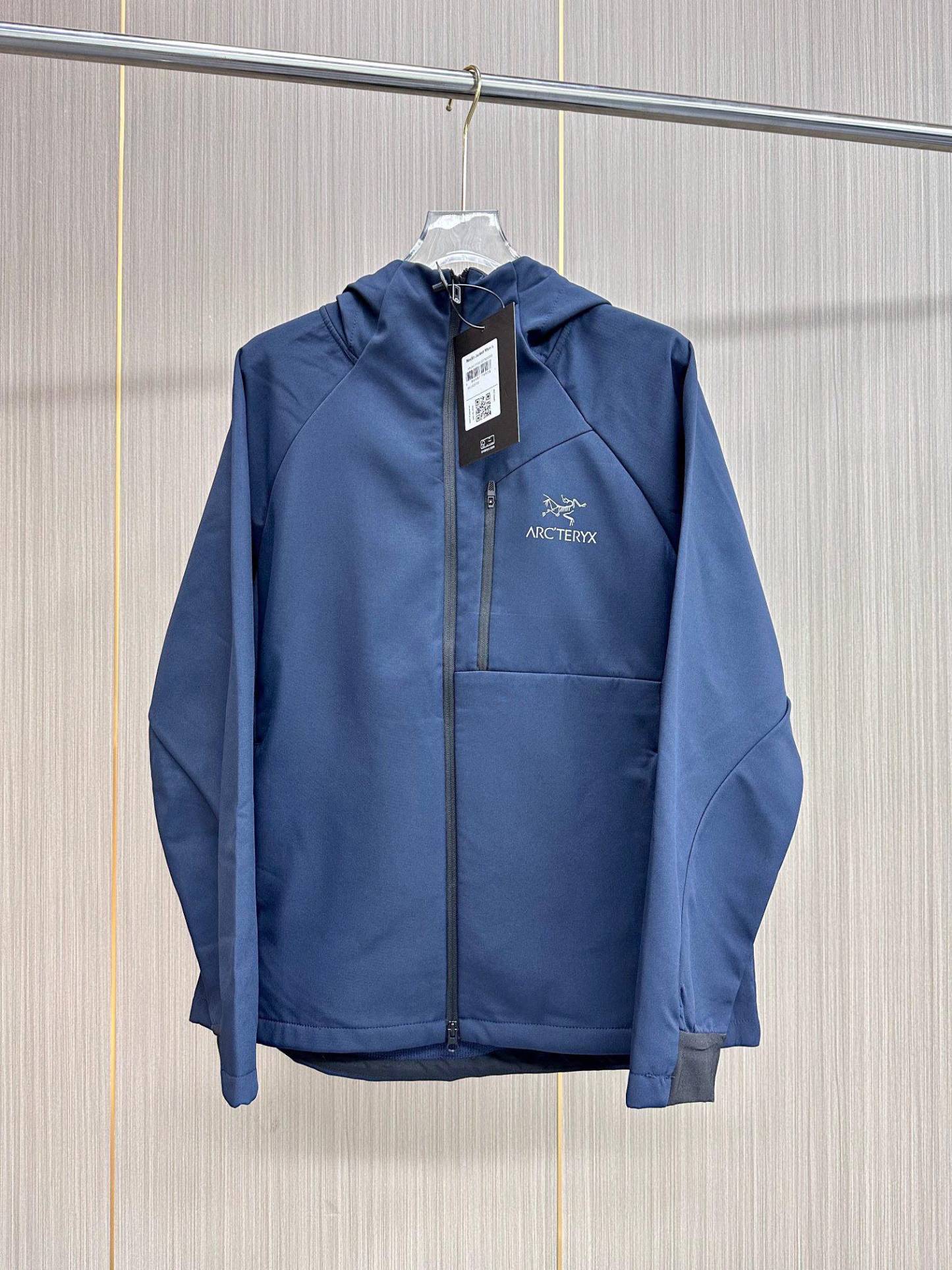 【ARC'TERYX旗艦店】アウトドアジャケット ご好評に付き再入荷！