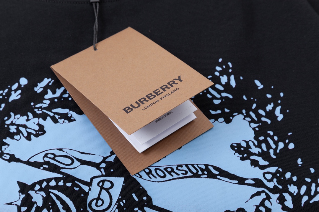 【BURBERRY旗艦店】バーバリー 半袖Tシャツ ご好評に付き再入荷！