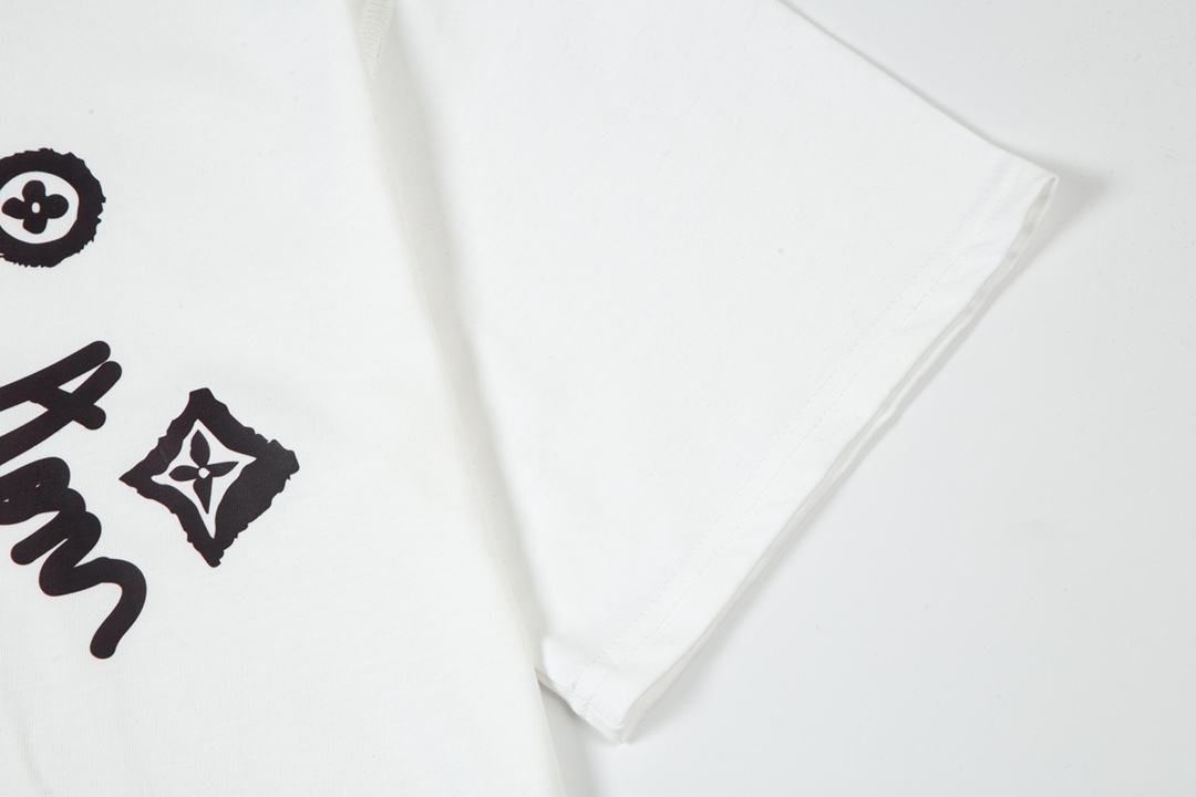 【LOUIS VUITTON旗艦店】ルイヴィトン 半袖Tシャツ ご好評に付き再入荷！
