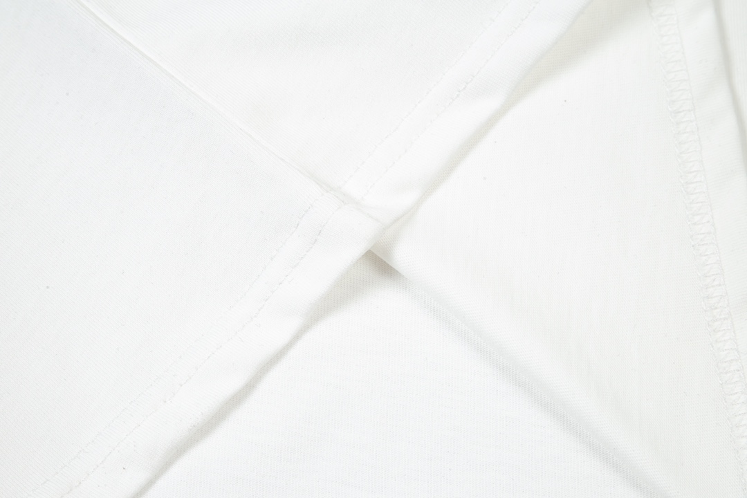 【LOUIS VUITTON旗艦店】ルイヴィトン 半袖Tシャツ ご好評に付き再入荷！