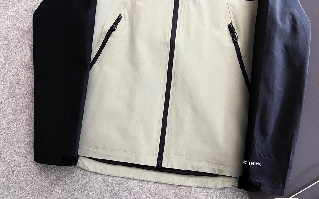 【ARC'TERYX旗艦店】アウトドアジャケット ご好評に付き再入荷！
