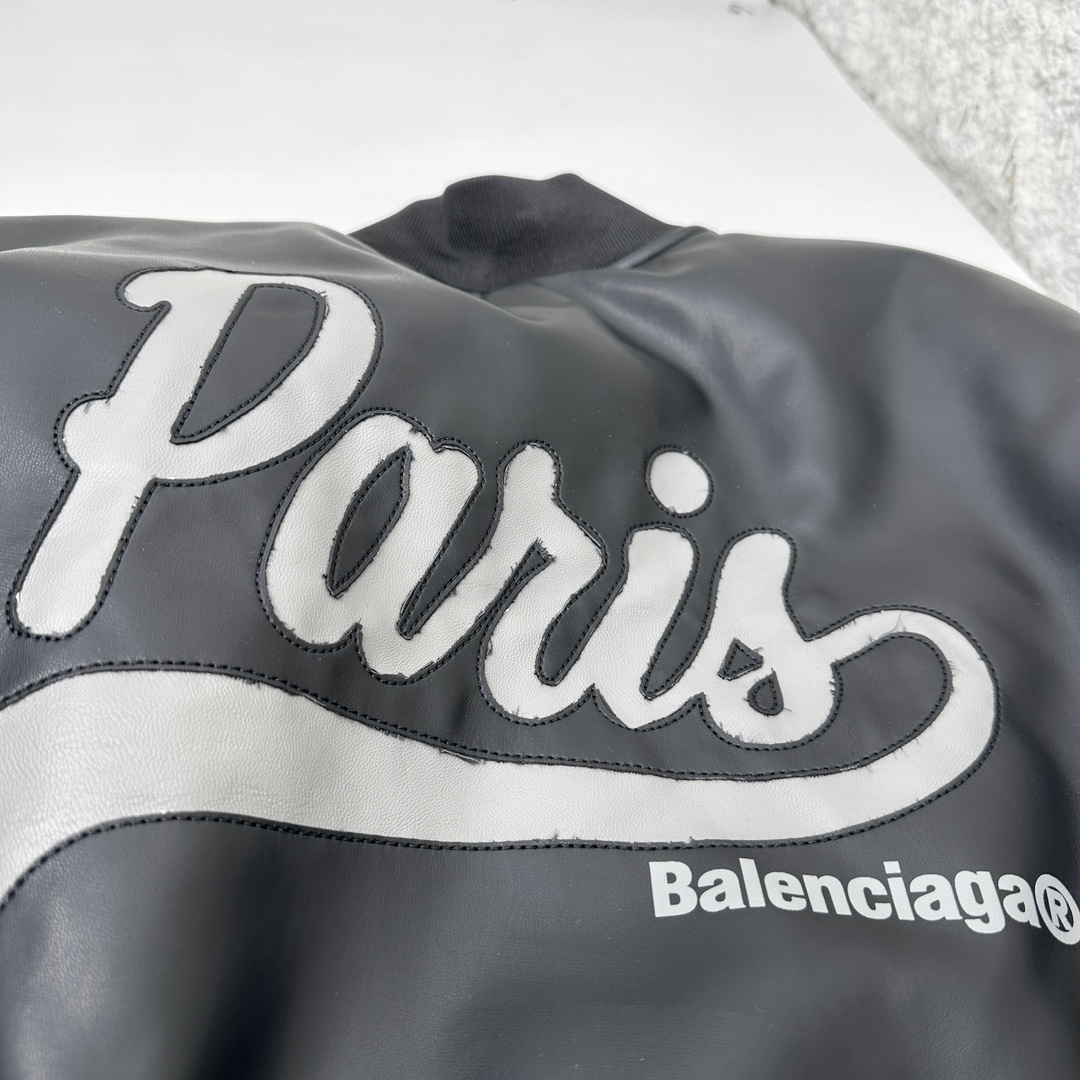 【BALENCIAGA旗艦店】バレンシアガ 革ジャケット、ご好評に付き再入荷！