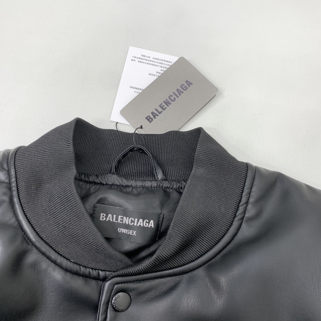 【BALENCIAGA旗艦店】バレンシアガ 革ジャケット、ご好評に付き再入荷！