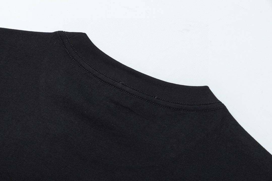 【LOUIS VUITTON旗艦店】ルイヴィトン 半袖Tシャツ ご好評に付き再入荷！