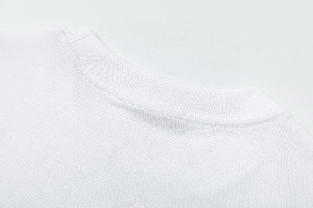 【LOUIS VUITTON旗艦店】ルイヴィトン 半袖Tシャツ ご好評に付き再入荷！