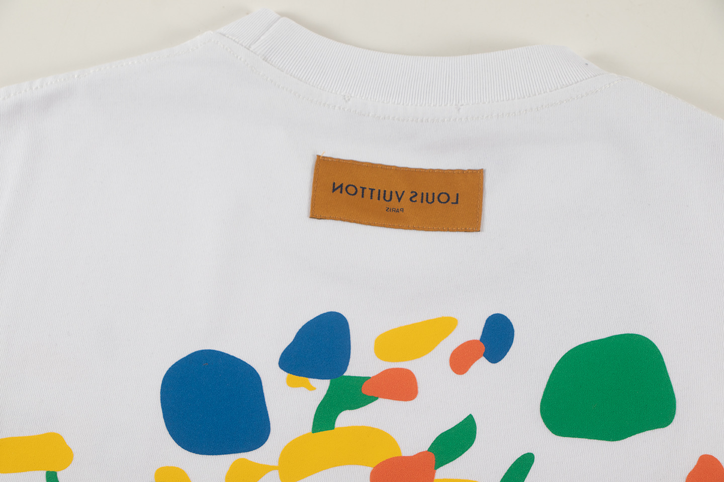 【LOUIS VUITTON旗艦店】ルイヴィトン 半袖Tシャツ ご好評に付き再入荷！