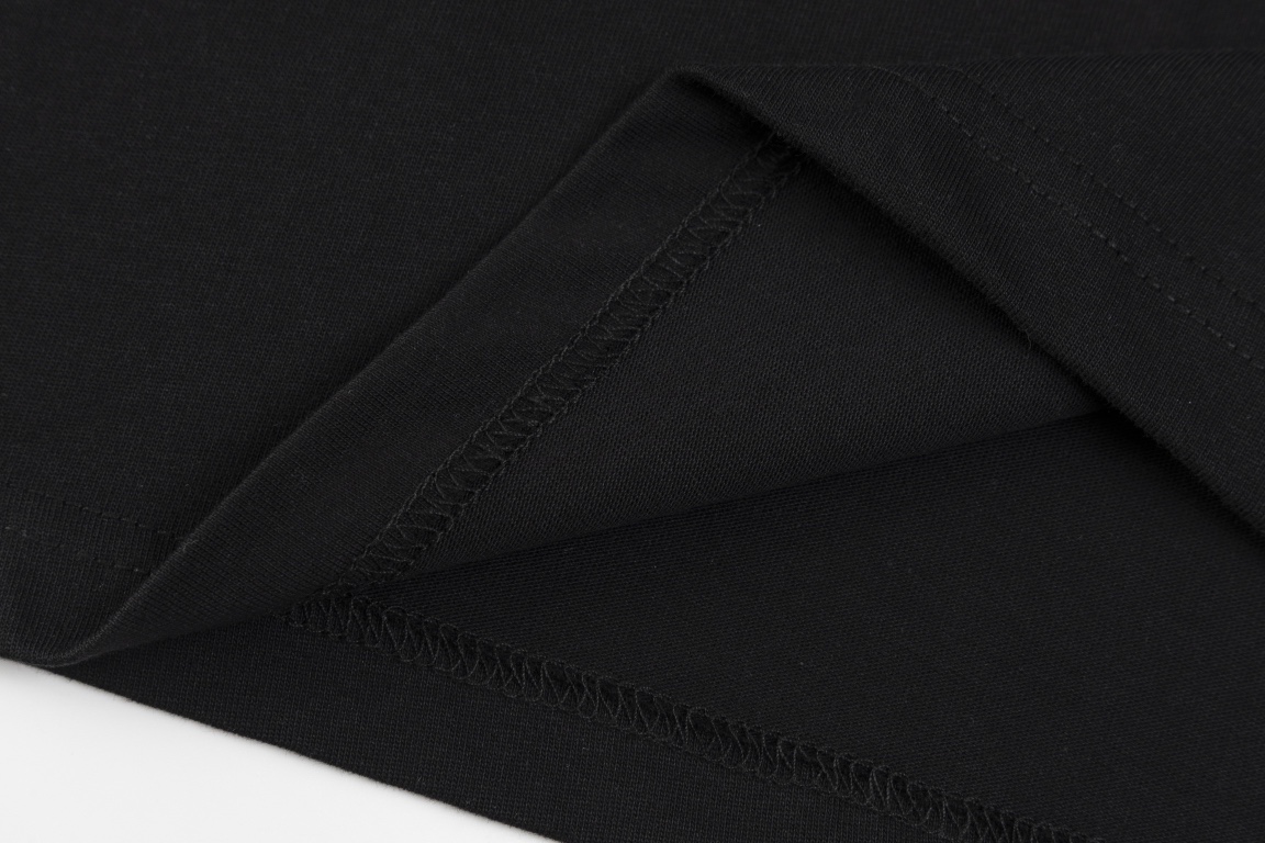 【LOUIS VUITTON】ルイヴィトン 半袖Tシャツ 男女兼用、ご好評に付き再入荷！