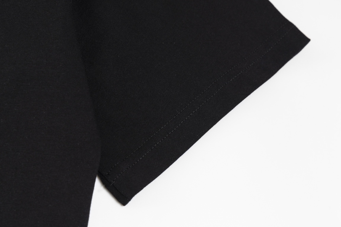 【LOUIS VUITTON】ルイヴィトン 半袖Tシャツ 男女兼用、ご好評に付き再入荷！