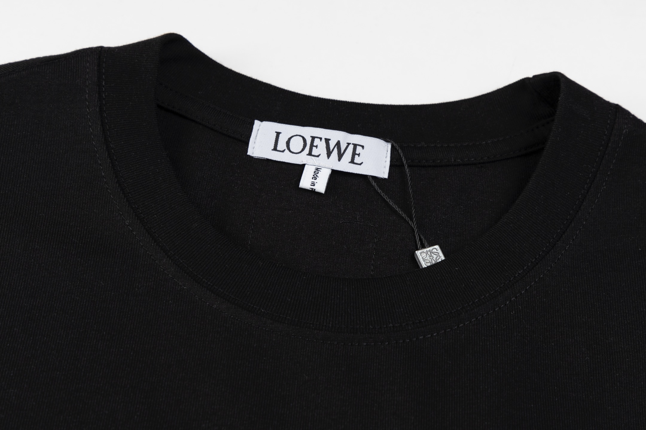 【LOEWE 公式旗艦店】（ロエベ）半袖Tシャツ、ご好評に付き再入荷！