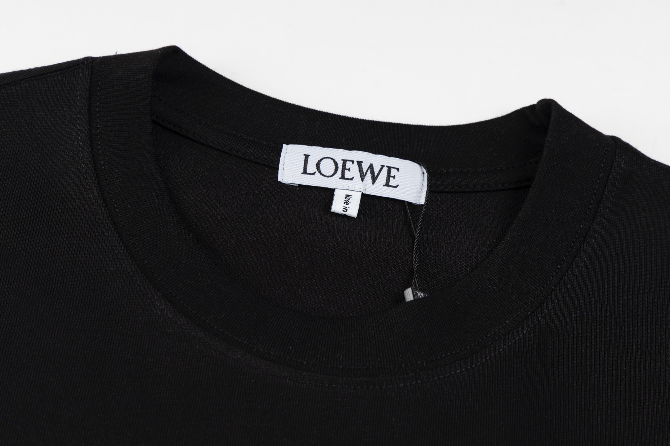 【LOEWE 公式旗艦店】（ロエベ）半袖Tシャツ、ご好評に付き再入荷！