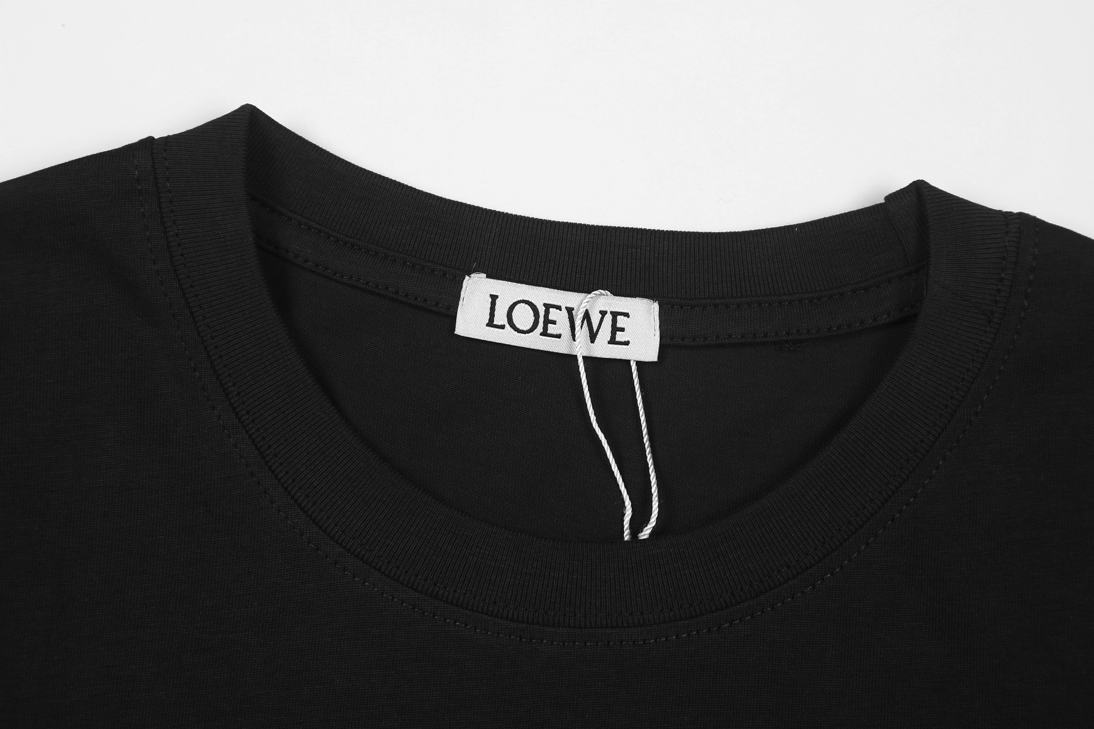 【LOEWE 公式旗艦店】（ロエベ）半袖Tシャツ、ご好評に付き再入荷！