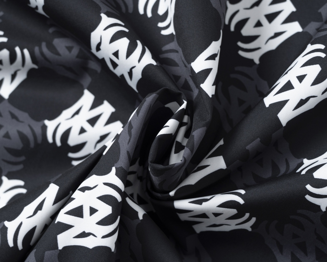 【AMIRI旗艦店】秋冬の新作ジャケット 、ご好評に付き再入荷！