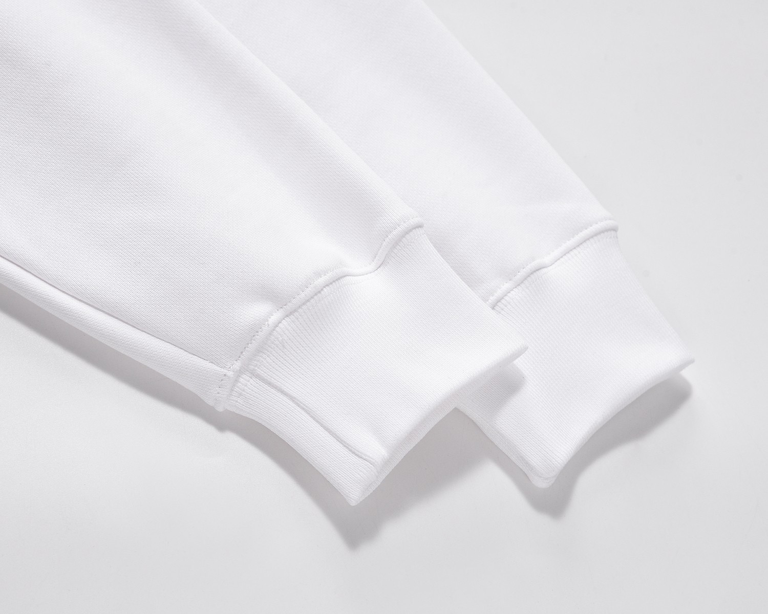 【BALENCIAGA】バレンシアガ パーカー、ご好評に付き再入荷！