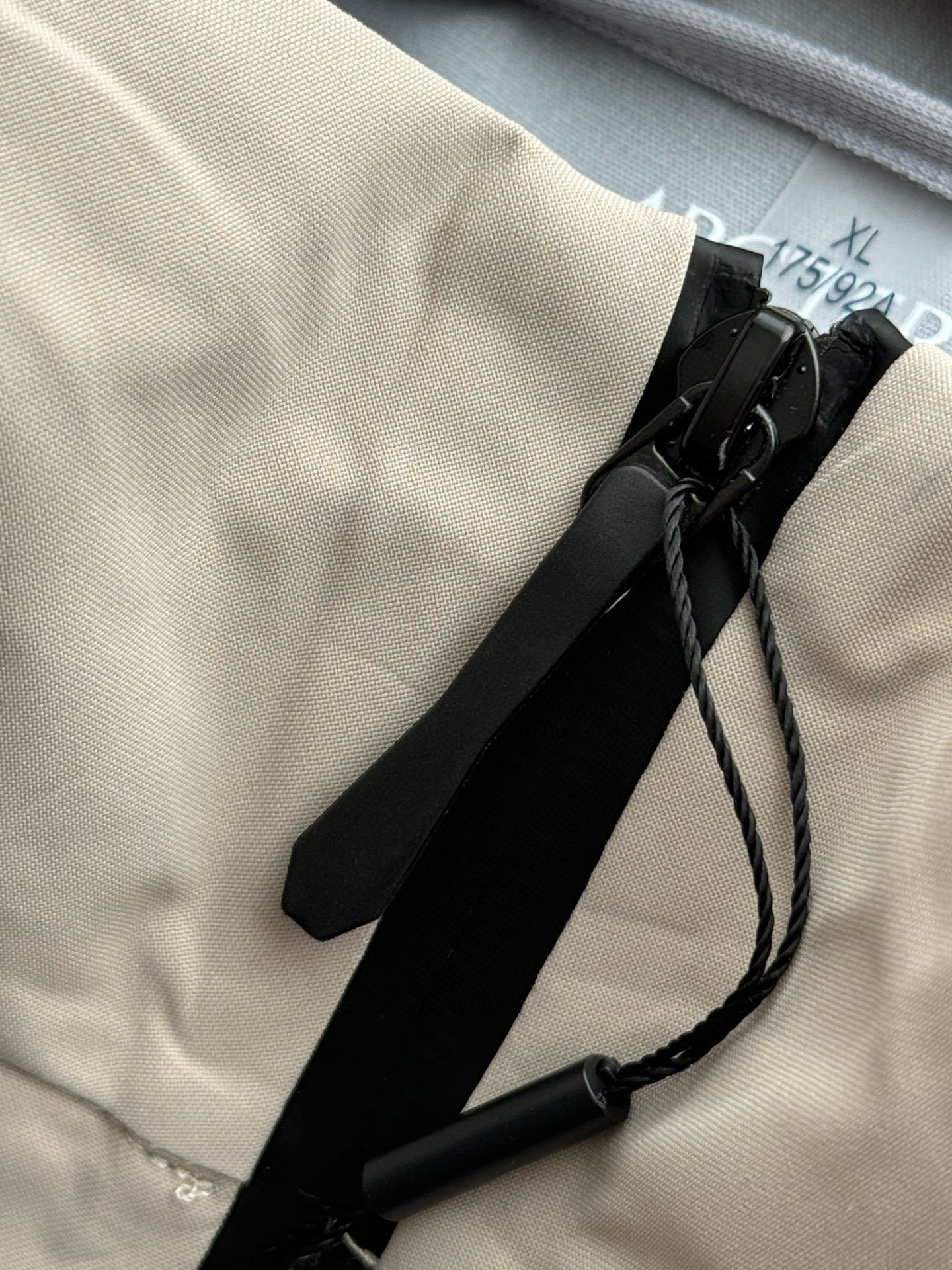 【ARC'TERYX旗艦店】ジャケット 男女兼用 ご好評に付き再入荷！