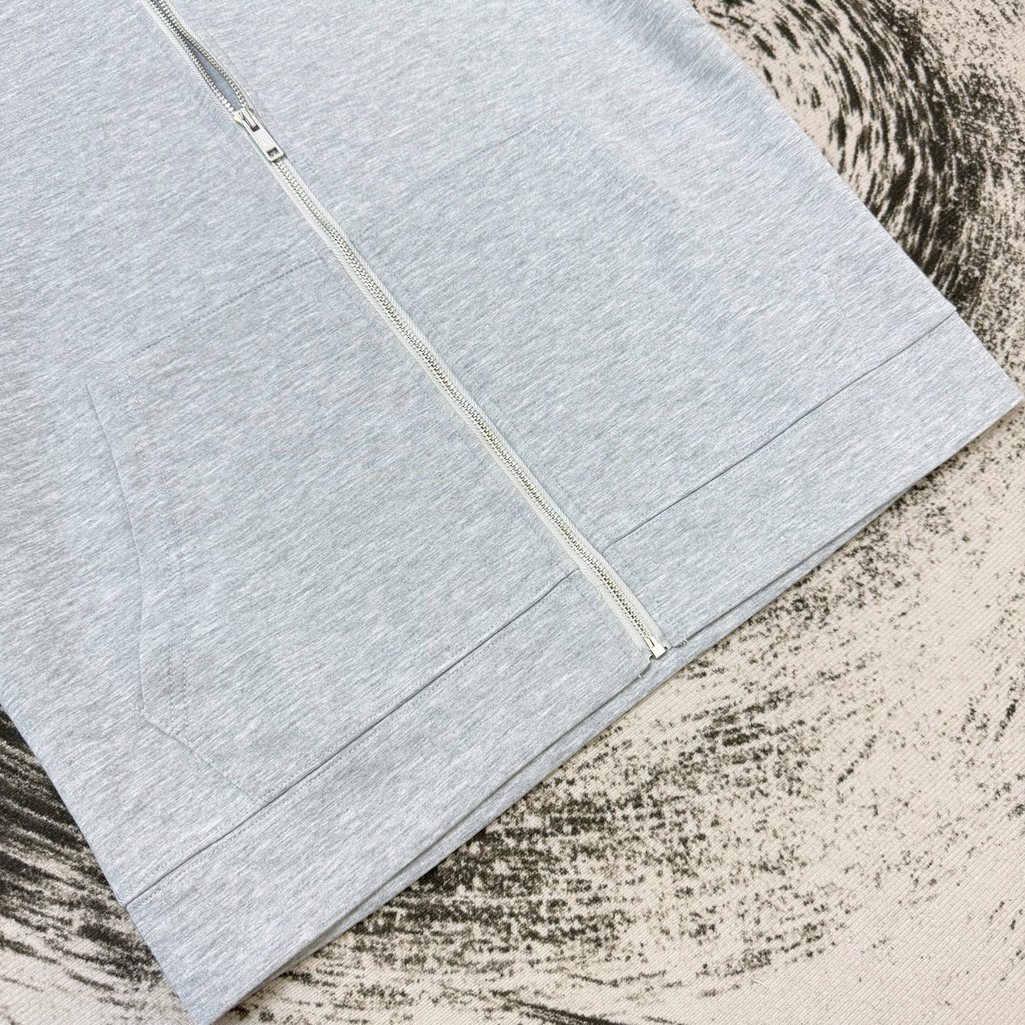 【PRADA旗艦店】プラダ ジャケット ご好評に付き再入荷！