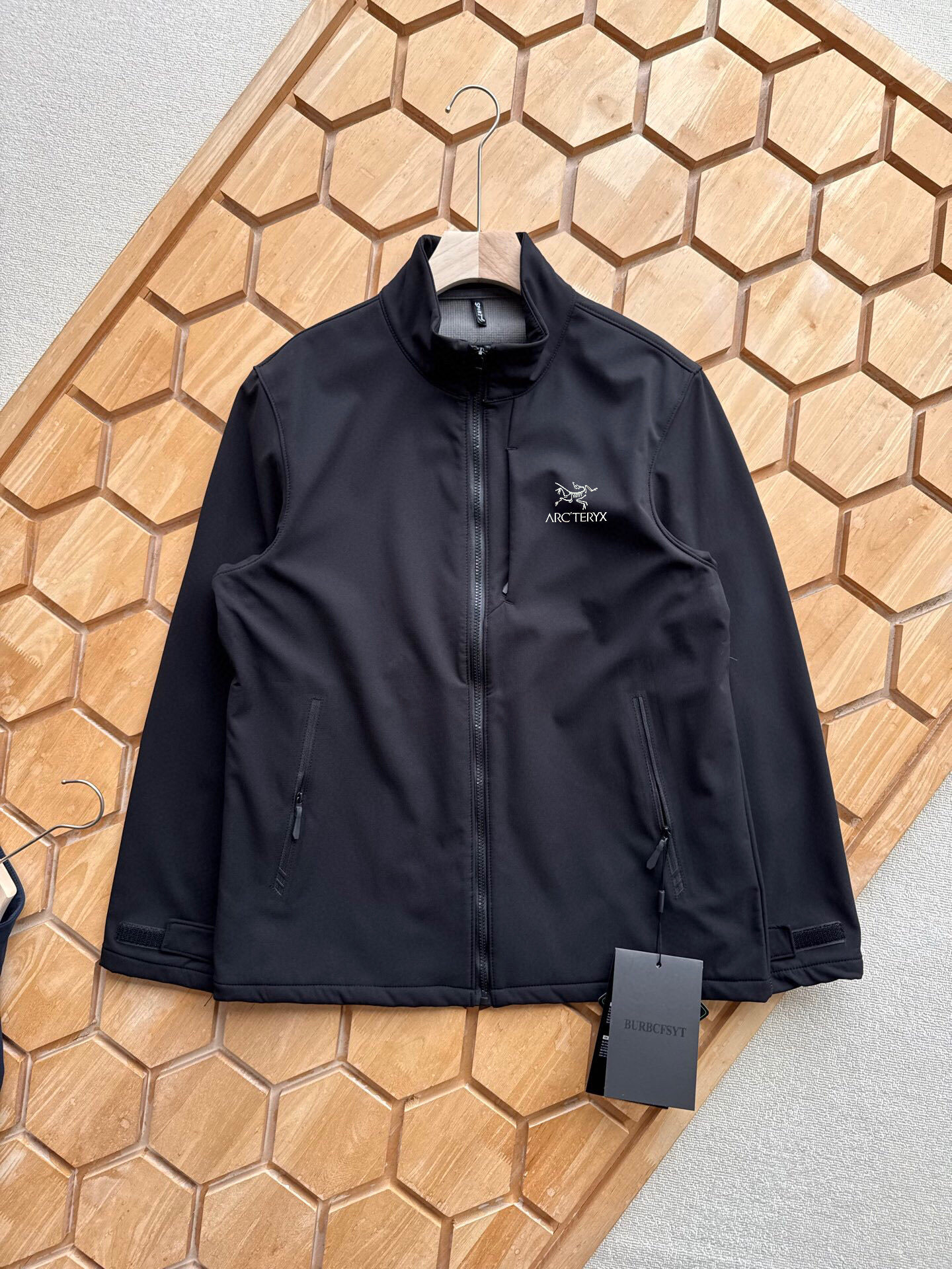 【ARC'TERYX旗艦店】アウトドアジャケット ご好評に付き再入荷！