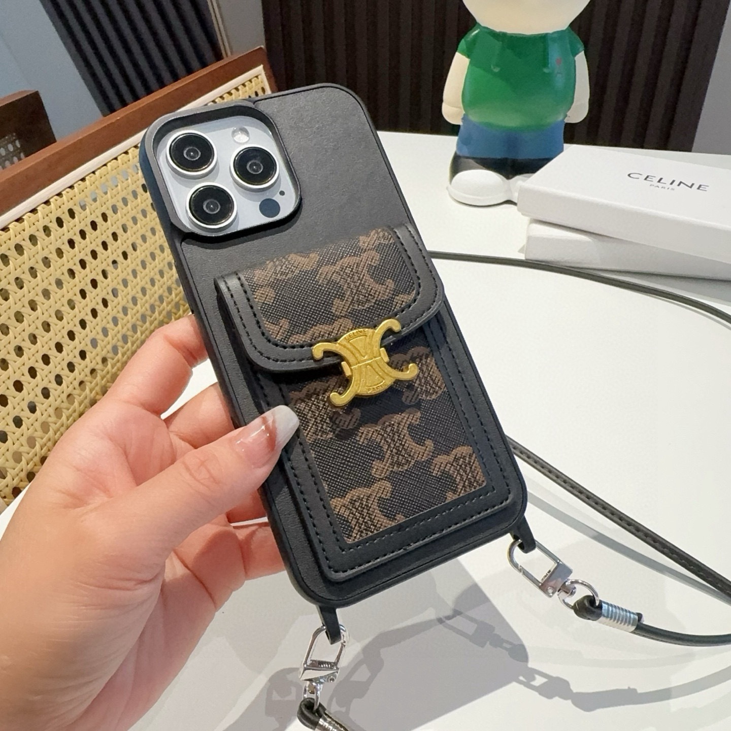 CELINE セリーヌ スマホケース iPhoneシリーズに適しています