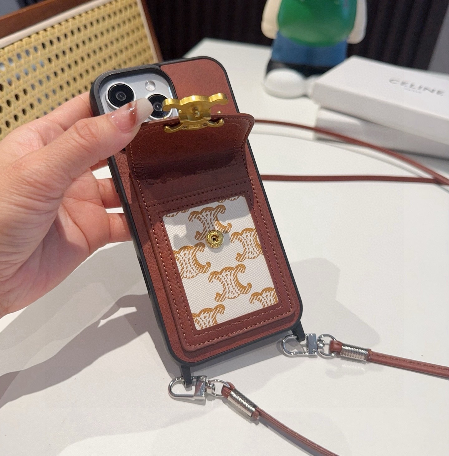 CELINE  セリーヌ スマホケース iPhoneシリーズに適しています