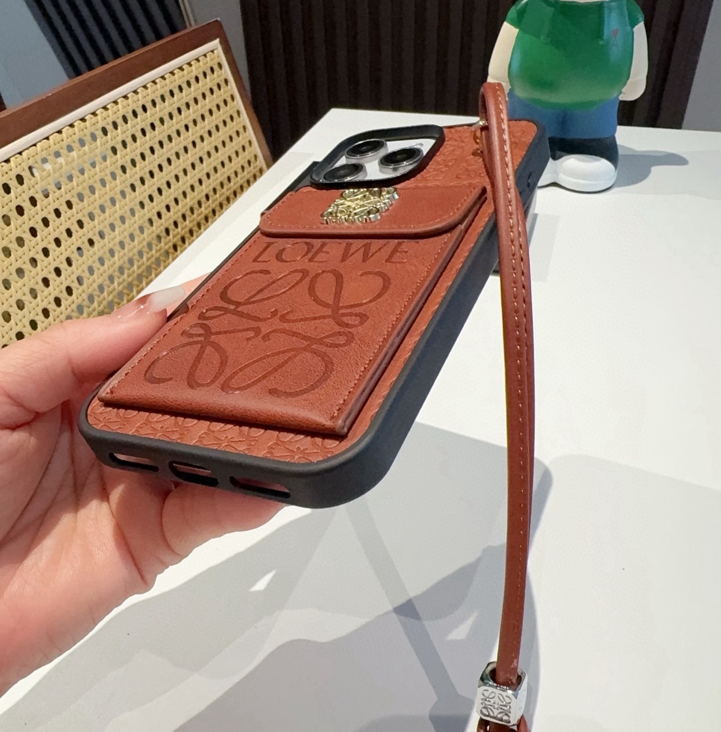 LOEWE ロエベ スマホケース iPhoneシリーズに適しています