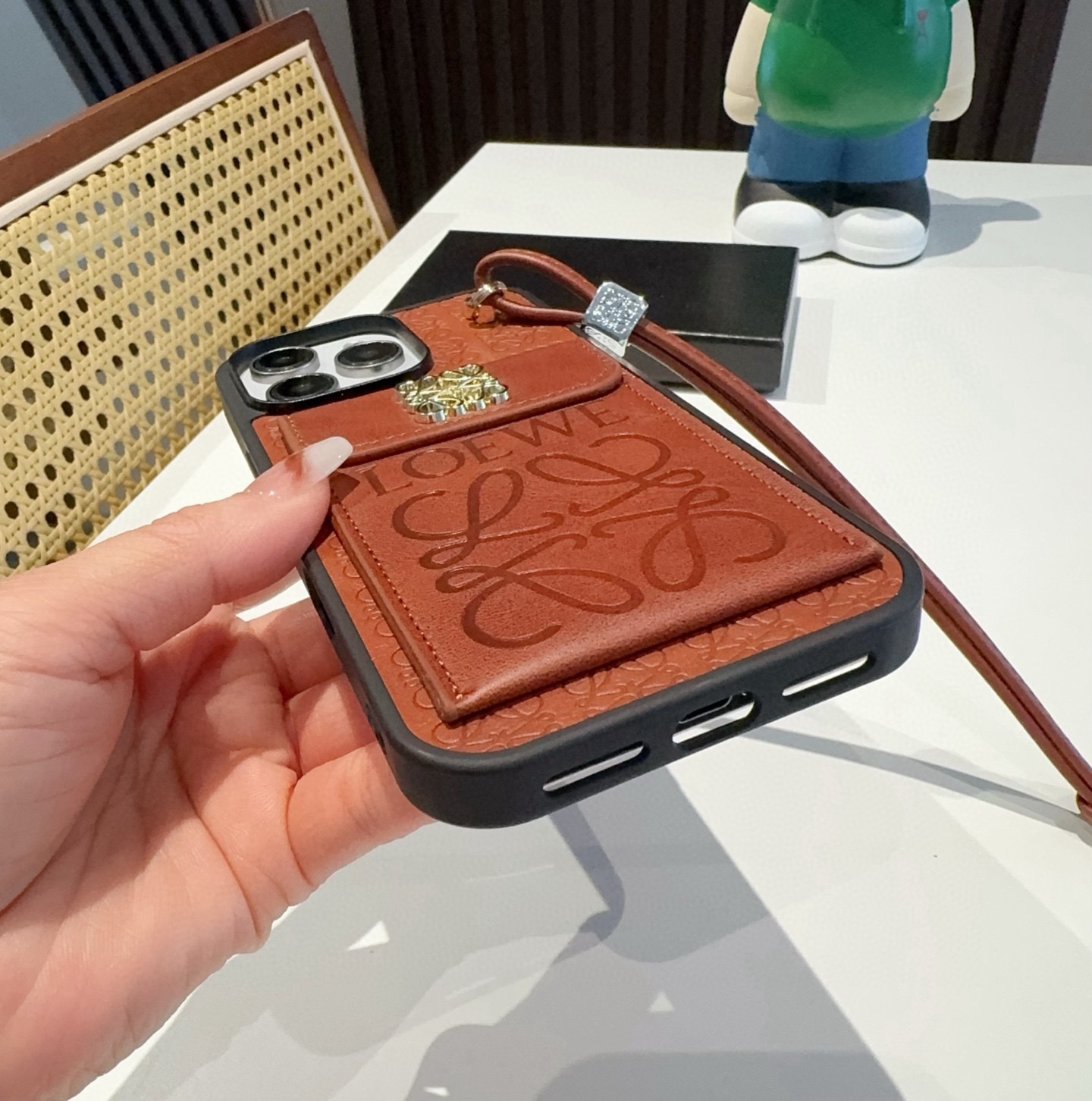 LOEWE ロエベ スマホケース iPhoneシリーズに適しています