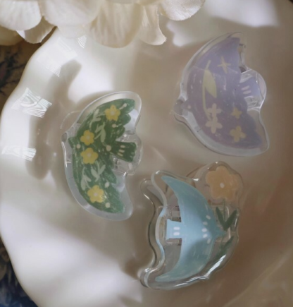 Yier Creative Studio - Clip