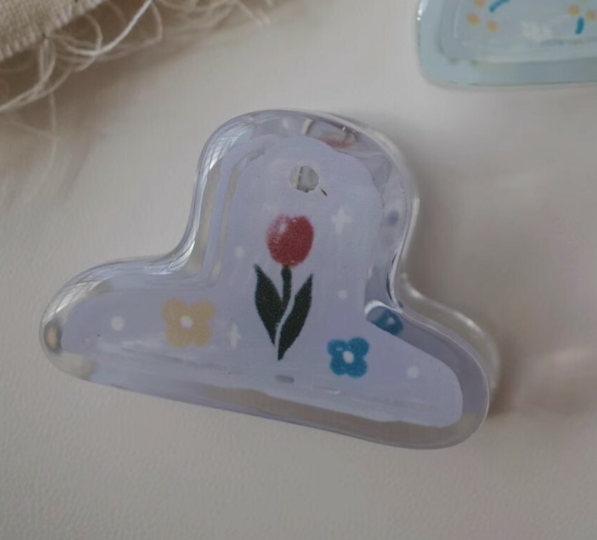 Yier Creative Studio - Clip