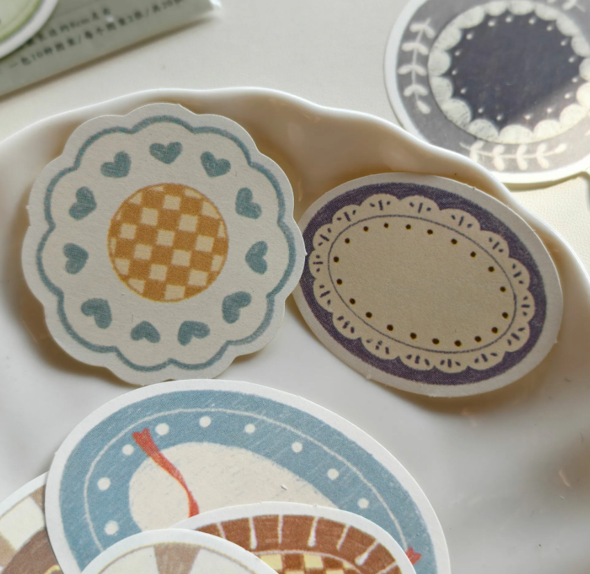Yier Creative Studio - Paper - Dinner Plate