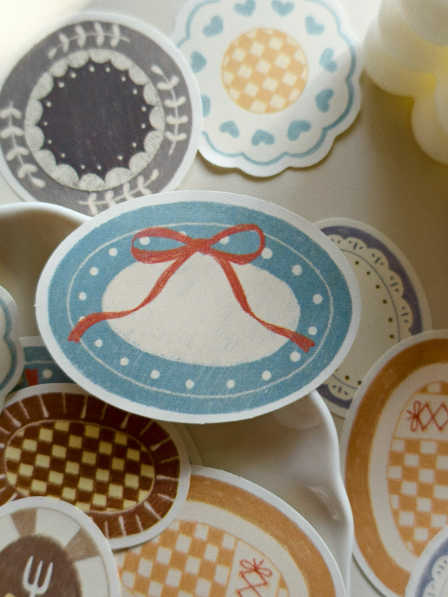 Yier Creative Studio - Paper - Dinner Plate