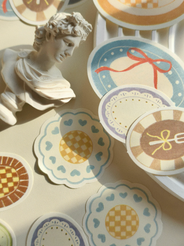 Yier Creative Studio - Paper - Dinner Plate