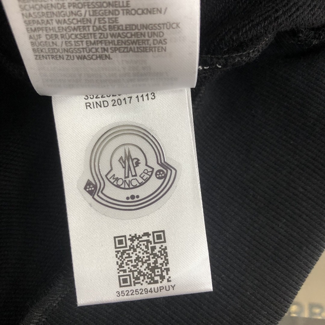 【MONCLER旗艦店】（モンクレール）長袖 ご好評に付き再入荷！