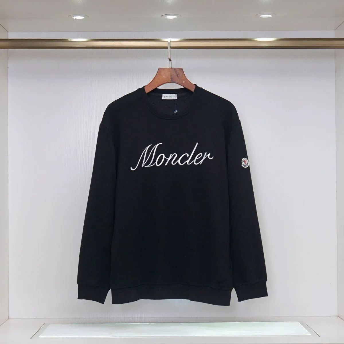 【MONCLER旗艦店】モンクレール 長袖 男女兼用 ご好評に付き再入荷！