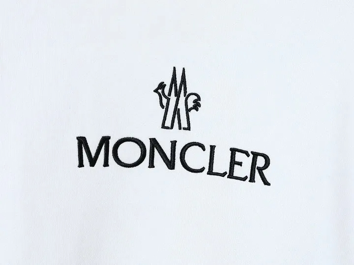 【MONCLER旗艦店】モンクレール 長袖 男女兼用 ご好評に付き再入荷！