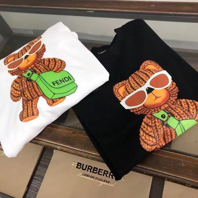 FENDI  パーカー フェンディ 可愛い クマプレント図案 丸首 通勤 通学 秋冬服 男女兼用