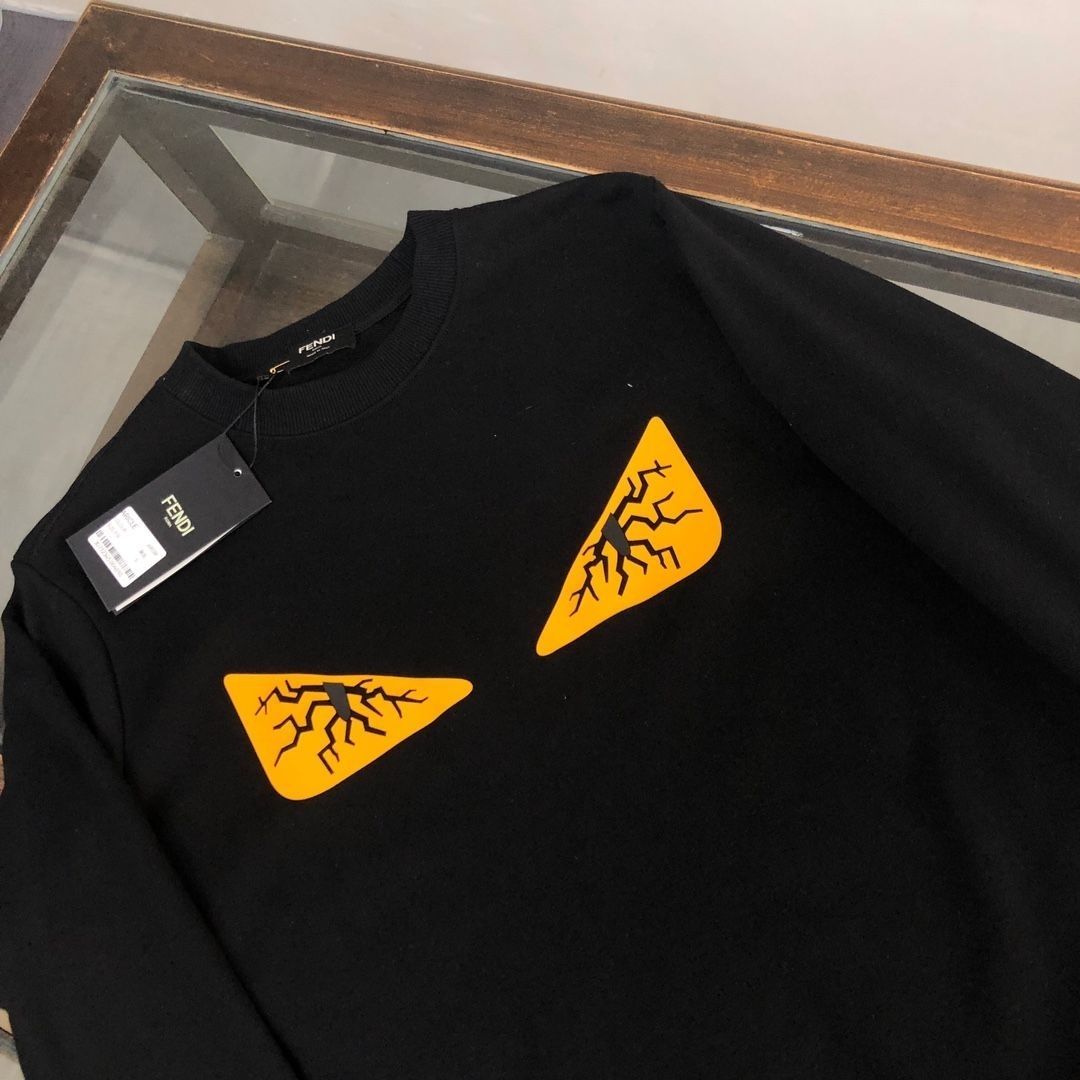 FENDI  パーカー フェンディ プレントおしゃれ 丸首 通勤 通学 メンズ