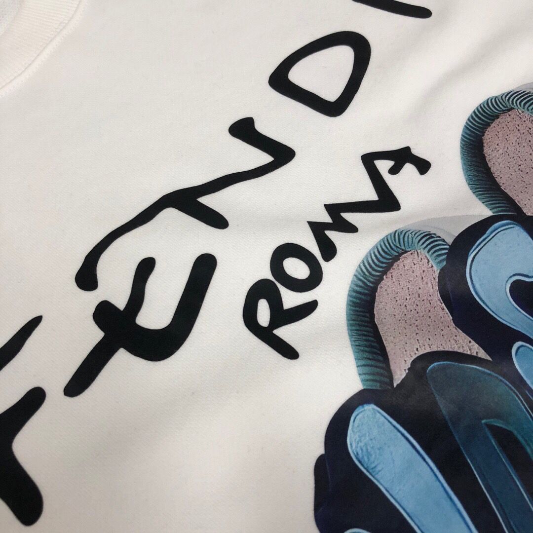 FENDI  パーカー フェンディ 可愛い プレント図案 丸首 通勤 通学 ゆったり 男女兼用