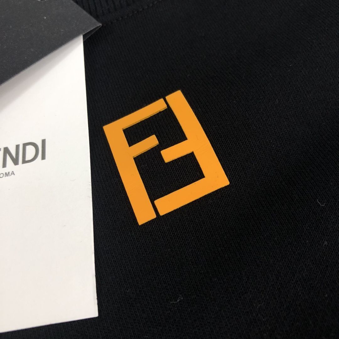 FENDI  パーカー フェンディ おしゃれ 丸首 通勤 通学 秋服 男女兼用