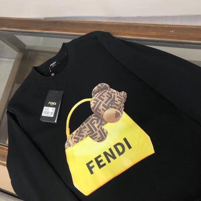 FENDI  パーカー フェンディ 可愛い クマプレントバッグ図案 丸首 通勤 通学 春秋冬服 男女兼用