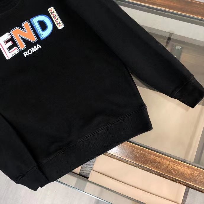 FENDI  パーカー フェンディ プレントおしゃれ 丸首 通勤 通学 ゆったり メンズ