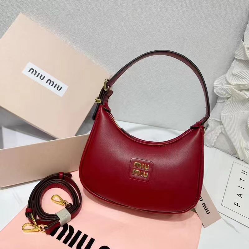 MIUMIU/ミュウミュウ レザー ホーボーバッグ