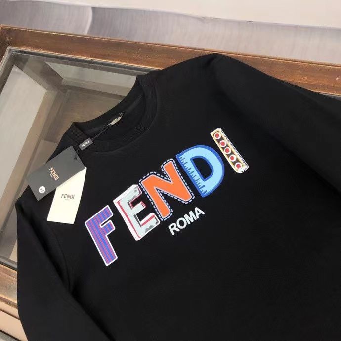 FENDI  パーカー フェンディ プレントおしゃれ 丸首 通勤 通学 ゆったり メンズ