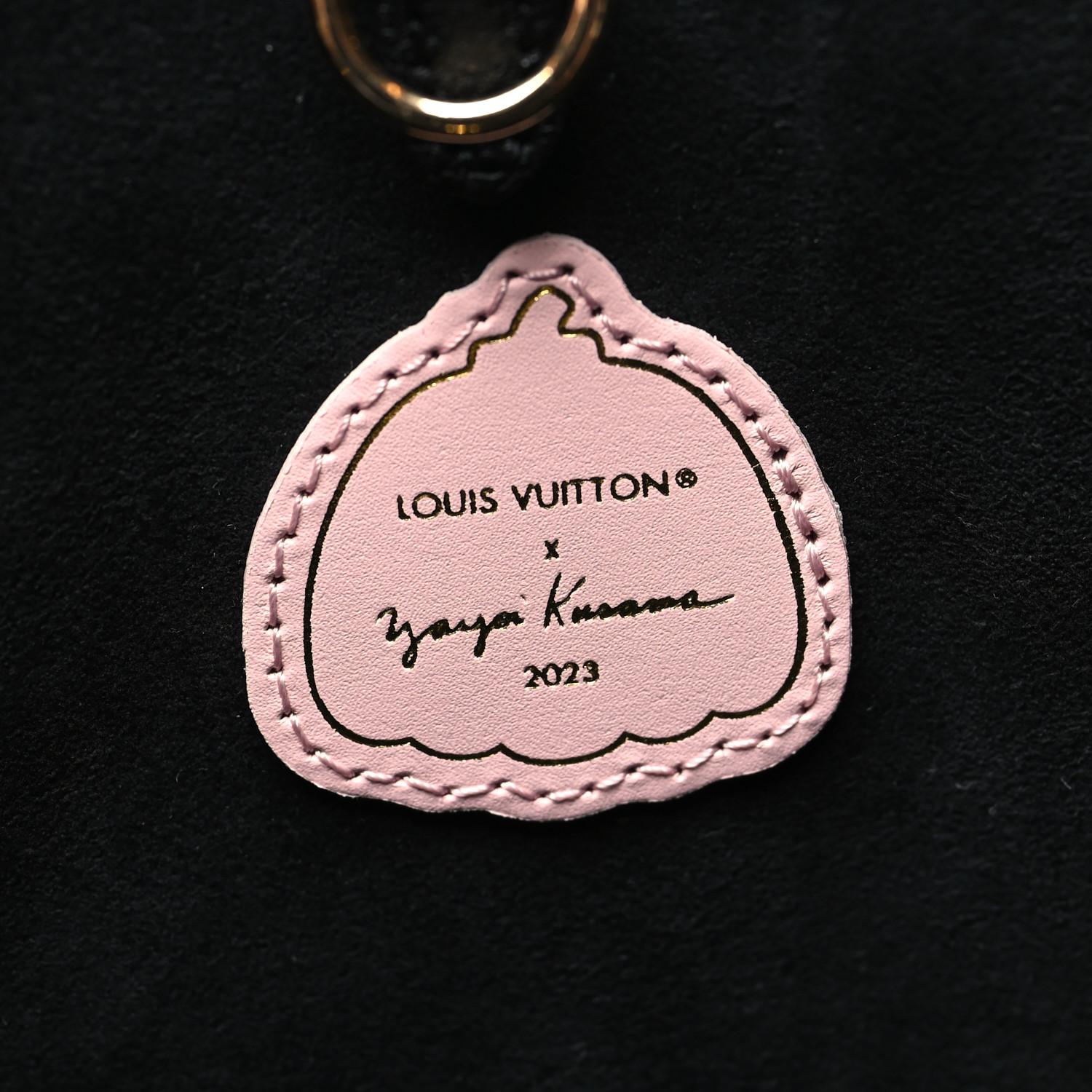 LOUIS VUITTON ルイヴィトン 草間彌生 バッグ LV x YK オンザゴー　ホワイト ブラック パターン