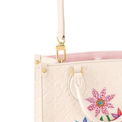 LOUIS VUITTON ルイヴィトン 草間彌生 バッグ LV x YK オンザゴー　ホワイト ブラック パターン